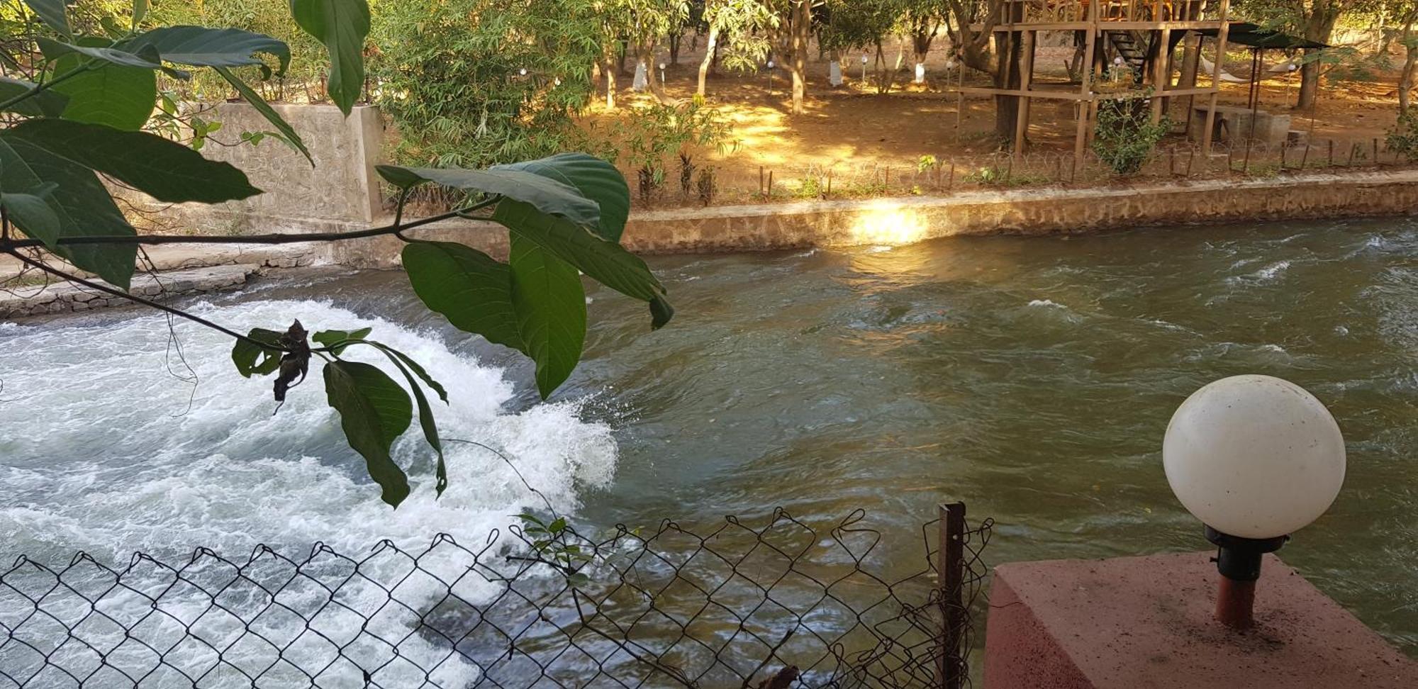 The Rippling Edge - River Front Property Karjat Exterior photo