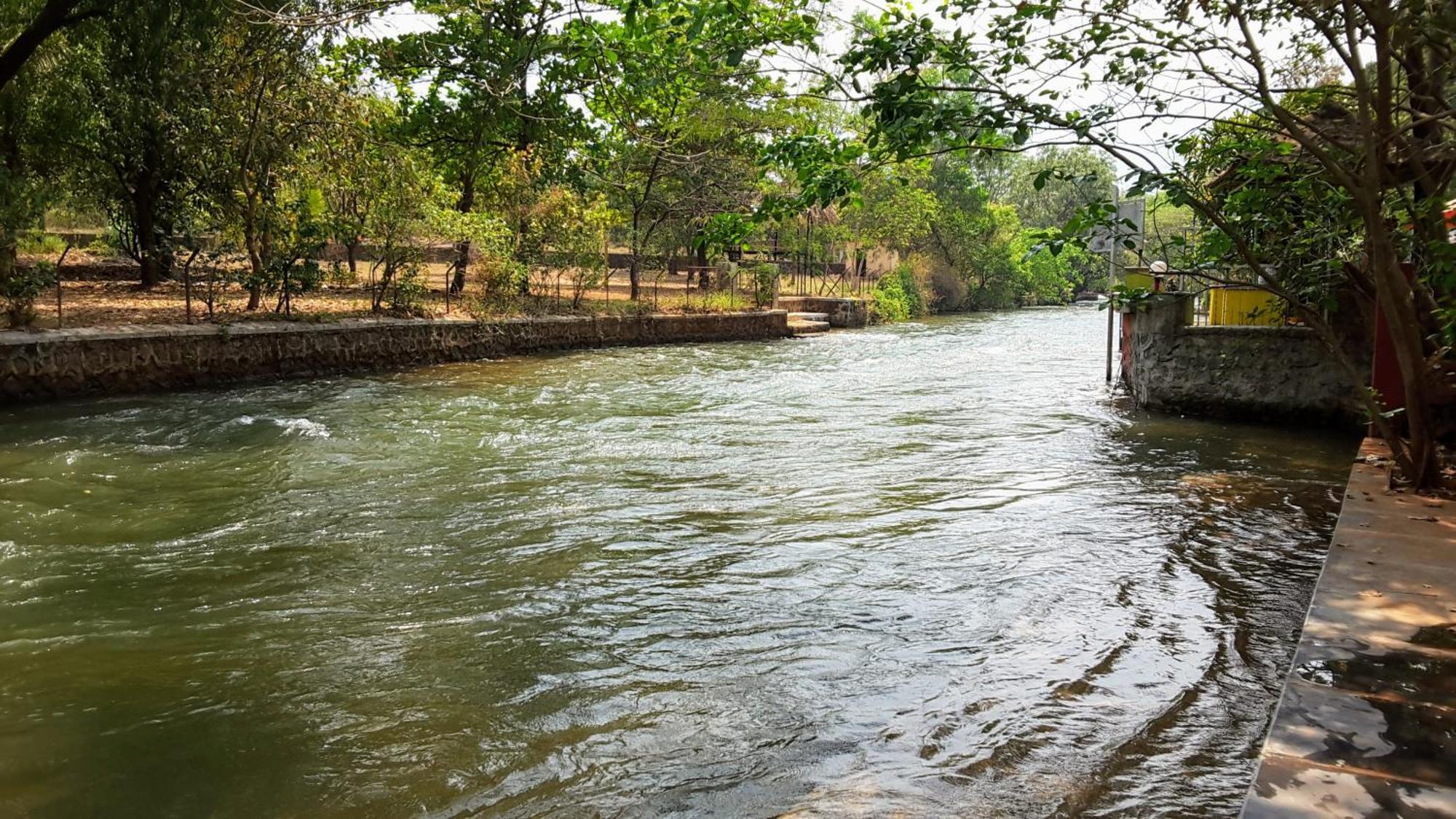 The Rippling Edge - River Front Property Karjat Exterior photo