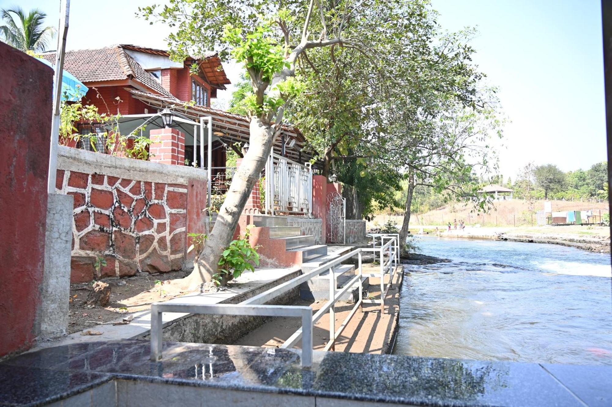The Rippling Edge - River Front Property Karjat Exterior photo
